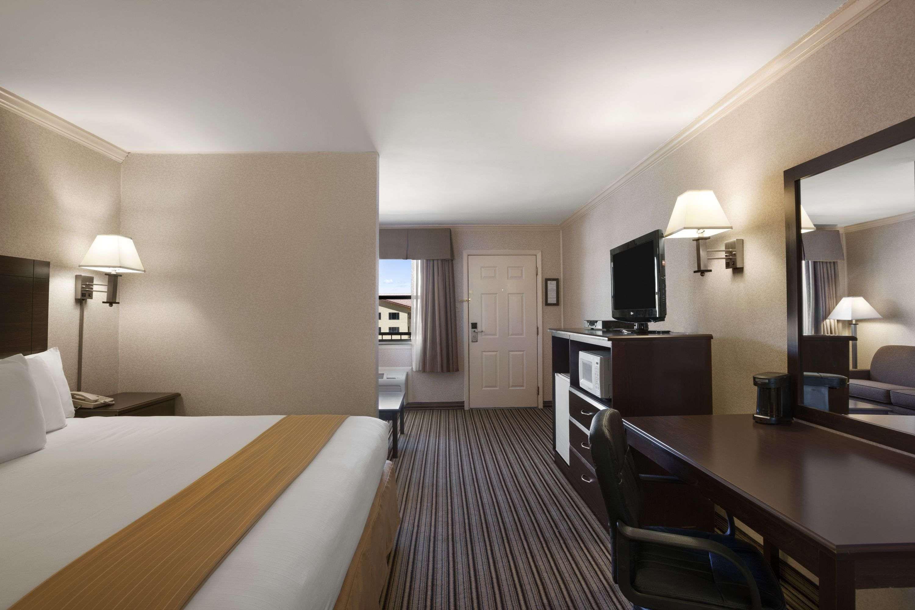 Days Inn By Wyndham גרנטס מראה חיצוני תמונה