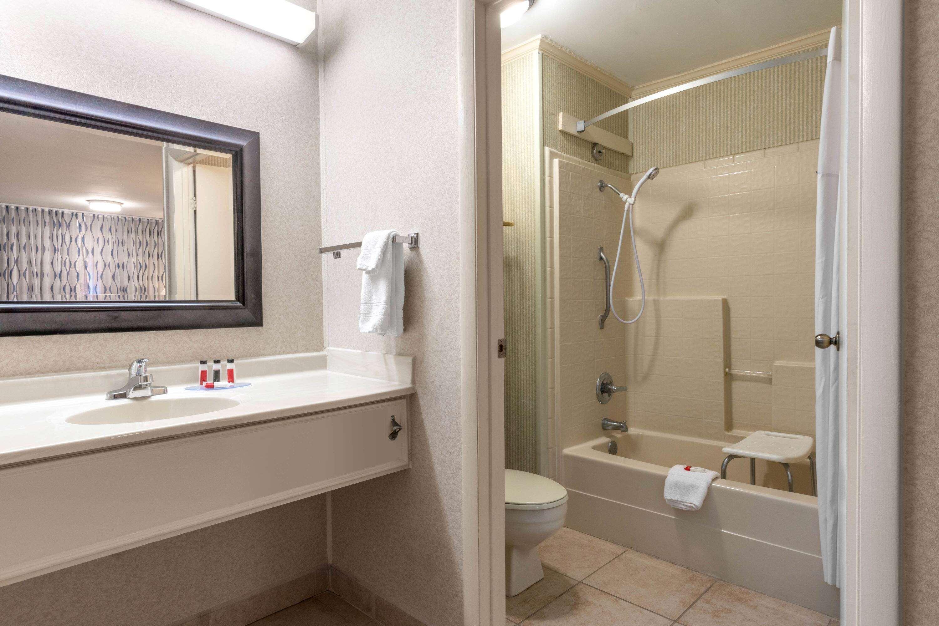Days Inn By Wyndham גרנטס מראה חיצוני תמונה